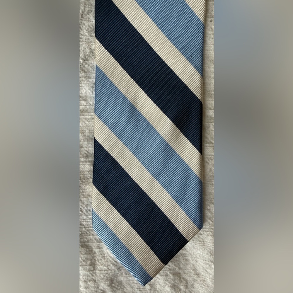 Izod Navy and Light Blue Striped Tie